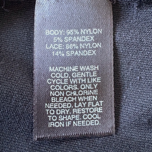 White House Black Market Black Lace Camisole Sz M Office Teacher Casual Stretch - Picture 8 of 11